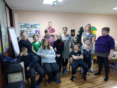 Семейный клуб в Череповце: прокачка родительских компетенций, снеговики в стиле дудлинг и чай с вкусняшками