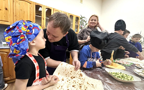 Как папы и дети устроили кулинарный праздник в Кандалакше