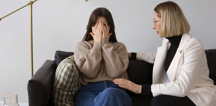 «Стыдно, дорого, страшно»: 5 главных мифов, которые мешают нам обратиться к психологу